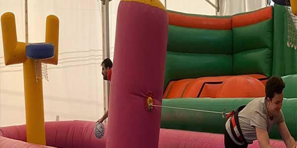 Tira que Tira humor amarillo